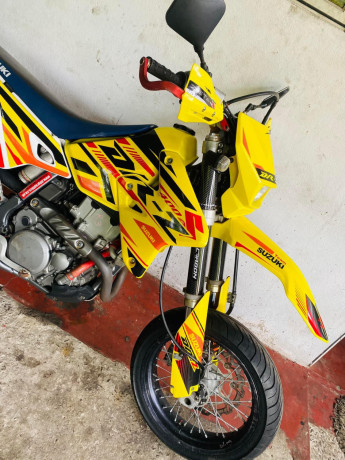 suzuki-drz-400-unregistered-big-3