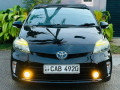 toyota-prius-2012-small-0