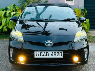 toyota-prius-2012