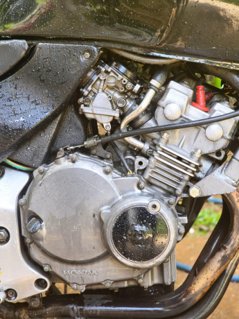 honda-hornet-ch115-2012-big-3