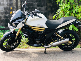 mahindara-mojo-300cc-2018