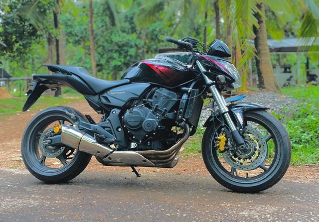 honda-hornet-600-2011-unregistered-big-0
