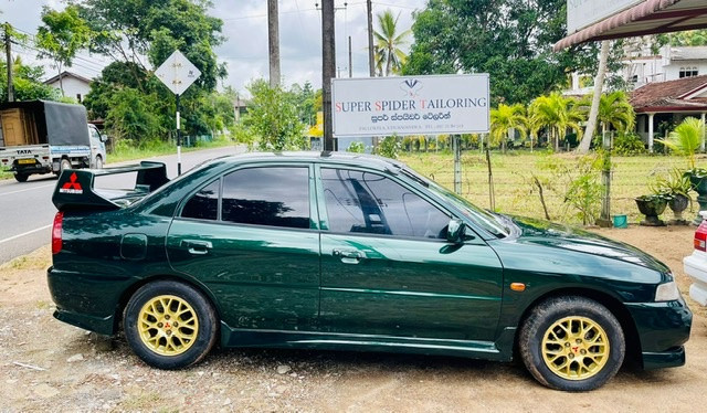 mitsubishi-lancer-ck1-1998-big-3
