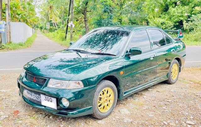 mitsubishi-lancer-ck1-1998-big-4