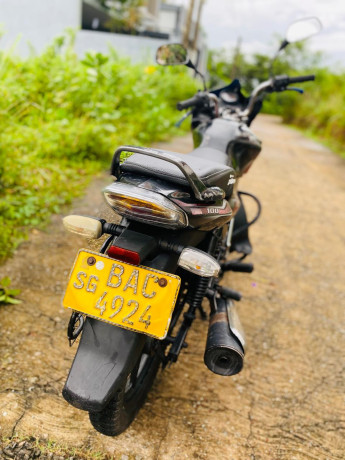 bajaj-discover-100-big-3