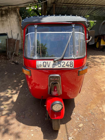 bajaj-4-stroke-threewheel-2009-big-2