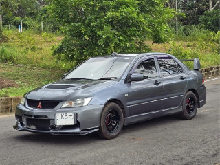 mitsubishi-lancer-cs1