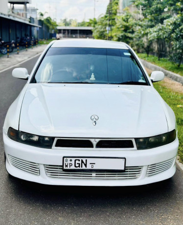 mitsubishi-galant-vr-big-3