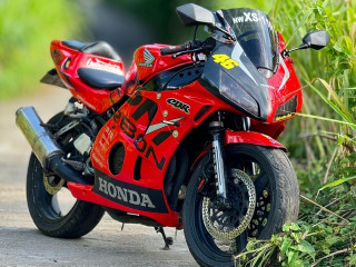 honda-cbr-400