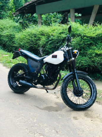 yamaha-tw-200-unregistered-big-3