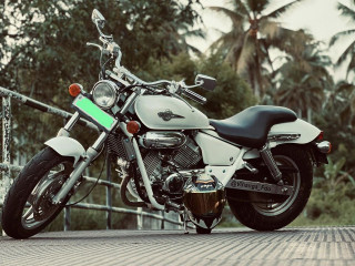 honda-magna-250