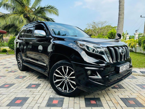 toyota-land-cruiser-prado-150tx-big-2