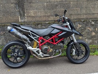 ducati-hypermotard-evo-1100