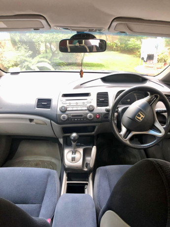 honda-civic-fd4-2010-big-2