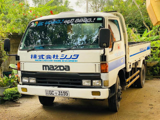 mazda-lorry