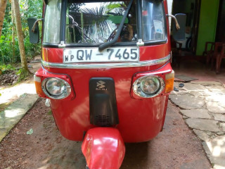 bajaj-4-stroke-three-wheel-2010