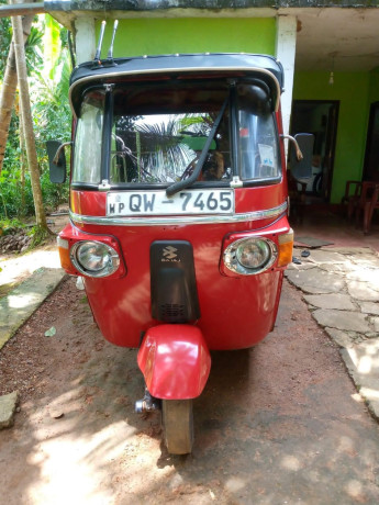 bajaj-4-stroke-three-wheel-2010-big-0