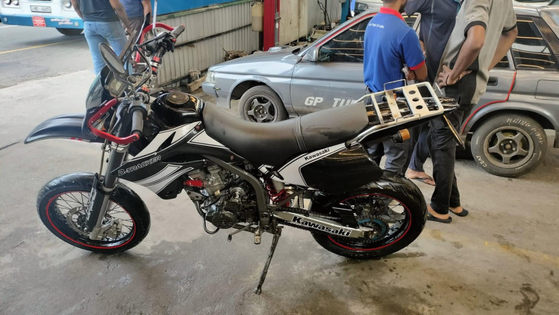 kawasaki-d-tracker-250-2012-big-2