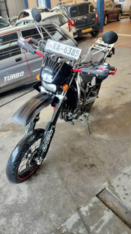 kawasaki-d-tracker-250-2012-big-1