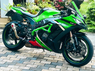 kawasaki-ninja-zx10r-2015