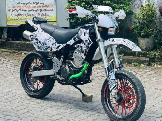 kawasaki-d-tracker-250-2013-big-0