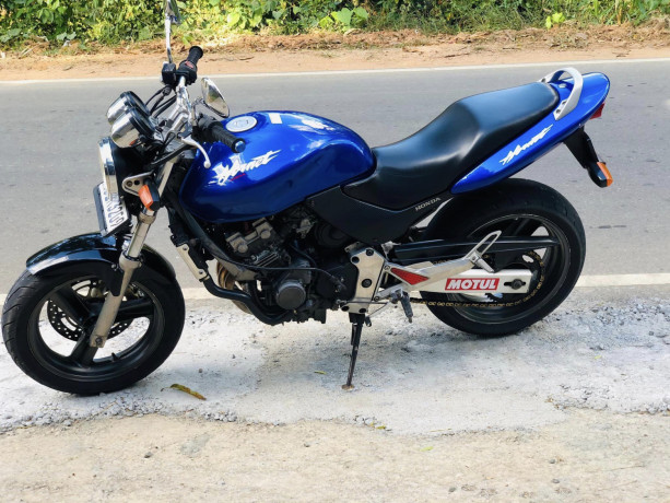 honda-hornet-250-2-17-big-0