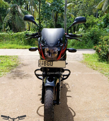 bajaj-pulsar-150-2018-big-1