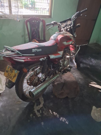 bajaj-ct100-2006-big-1