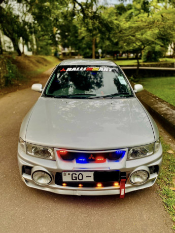 mitsubishi-lancer-ck2-1999-big-2