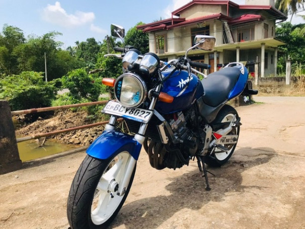 honda-hornet-ch115-2015-big-0
