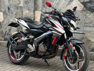 bajaj-pulsar-ns200-2016