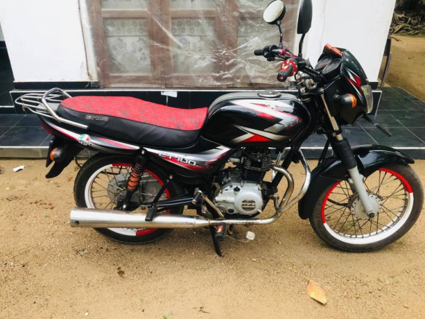 bajaj-ct100-2015-big-1