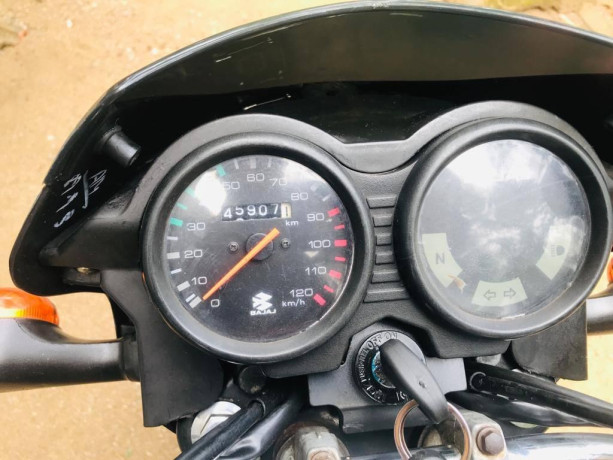 bajaj-ct100-2015-big-4