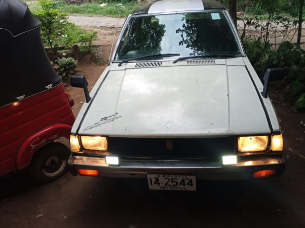 toyota-corolla-dx-wagon-big-3