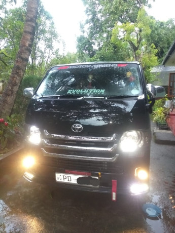 toyota-kdh-202-super-gl-2008-big-2