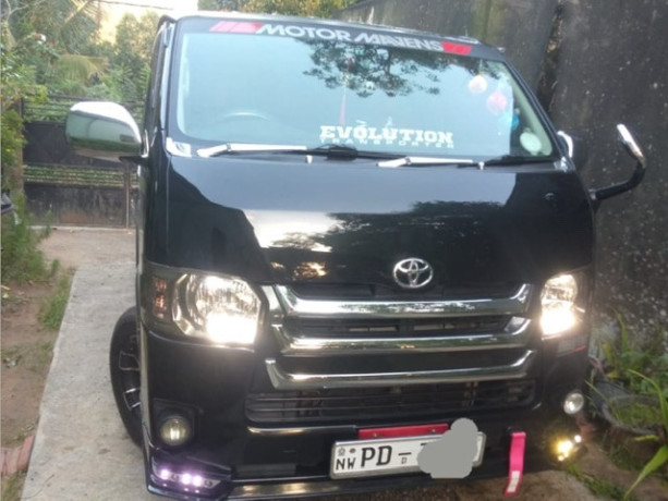 toyota-kdh-202-super-gl-2008-big-0