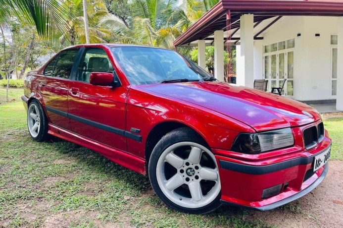 bmw-e36-318i-1994-big-2