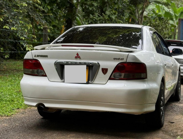 mitsubishi-galant-vrg-2004-big-2