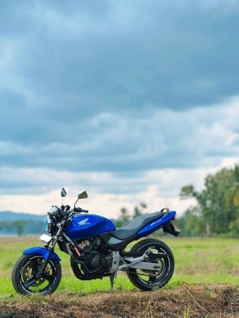 honda-hornet-250-big-3