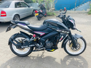 bajaj-pulsar-ns200-2019