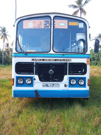 lanka-ashok-leyland-bus-2001-big-0
