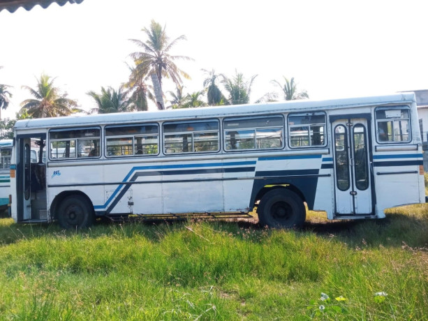 lanka-ashok-leyland-bus-2001-big-2