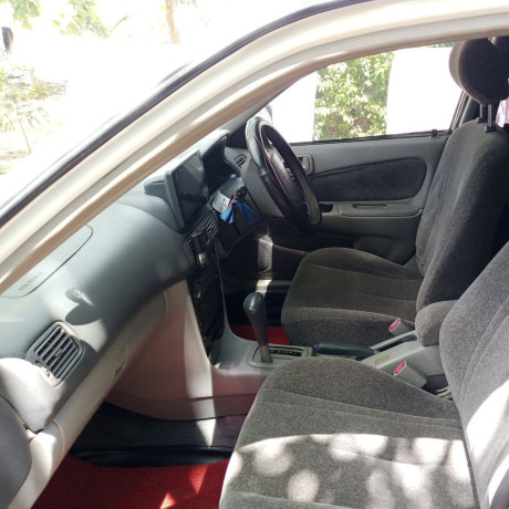 toyota-corolla-1999-big-3