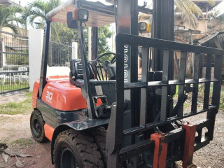 toyota-ton-3-forklift