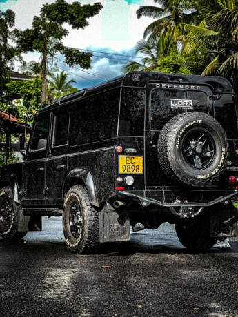 landrover-defender-110-big-2