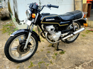 honda-cb125t-2009