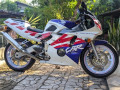 honda-cbr-250-gullarm-2012-small-0