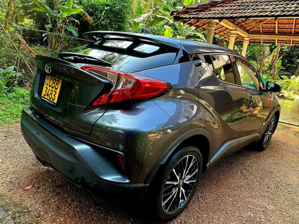 toyota-chr-2017-big-3
