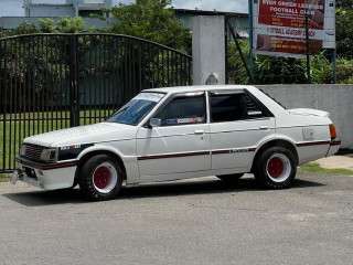 mitsubishi-lancer-boz