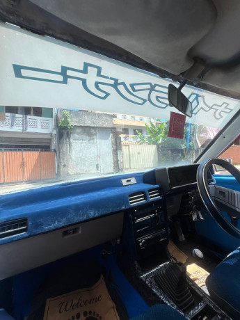 mitsubishi-lancer-boz-big-2